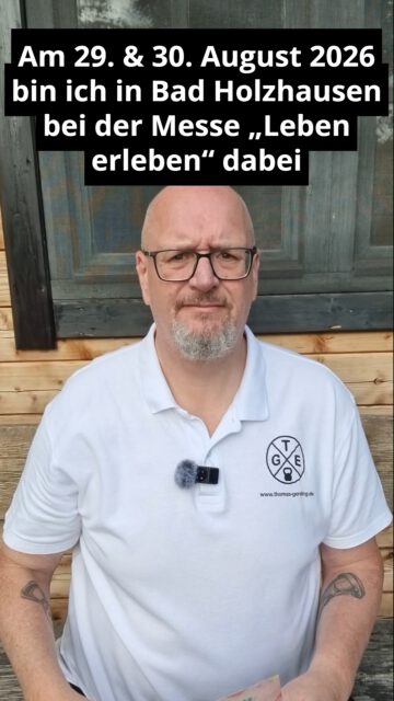 🌿 Leben erleben – die Sommer-Wohlfühlmesse
Am 29. & 30. August 2026 bin ich in Bad Holzhausen bei der Messe „Leben erleben“ dabei. 😊
Zwei Tage rund um Gesundheit, Bewegung, Entspannung und Wohlbefinden – mit Ausstellern, Vorträgen und Mitmachangeboten.
An meinem Stand kannst du drei unterschiedliche Wege kennenlernen:
🌿 Qigong – Bewegung, Atmung & Entspannung
🤲 Craniosacrale Begleitung – Ruhe, Wahrnehmung & Regeneration
💪 Macebell Training – Kraft, Beweglichkeit & Koordination
Körper. Geist. Seele. – nicht nur darüber reden, sondern erleben.
📅 29. & 30.08.2026 | 10–18 Uhr
📍 Wohlfühlwiese, Generalweg 70
32361 Preußisch Oldendorf – Bad Holzhausen
👉 Komm vorbei, lerne mich und meine Arbeit kennen – und probiere einfach mal etwas Neues aus.
#lebenerleben #wohlfühlmesse #badholzhausen #preußischoldendorf #qigong #macebell #craniosacral #gesundheit #bewegung #entspannung #tgetraining